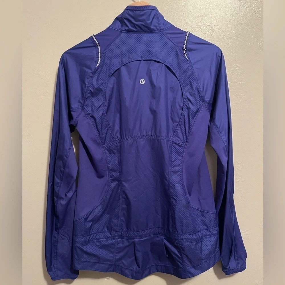 Lululemon Nothin' But Run Blue Jacket Lightweight Water Repellent Women's Size 6